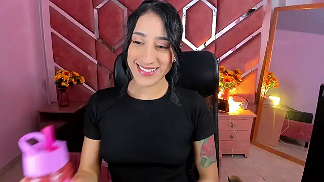 Snapshot of Eimy_Sexy_ chatting on June 2026 01:13:01 PM Eimy Sexy online show from June 2026 01:13:01 PM