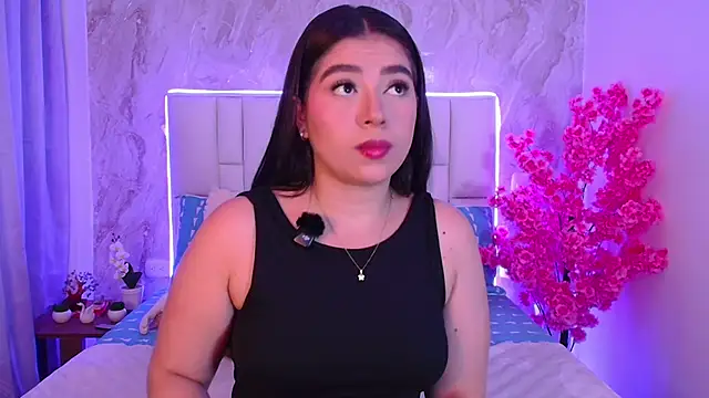 Snapshot of IsabellaAnngel chatting on May 2026 10:06:01 PM IsabellaAnngel online show from May 2026 10:06:01 PM
