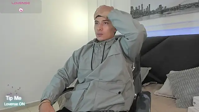 Snapshot of Damian23__ chatting on February 2026 12:42:02 PM Damian23 online show from February 2026 12:42:02 PM