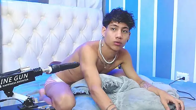 Sexys Boys Hot1 online show from December 2024 05:18:02 AM