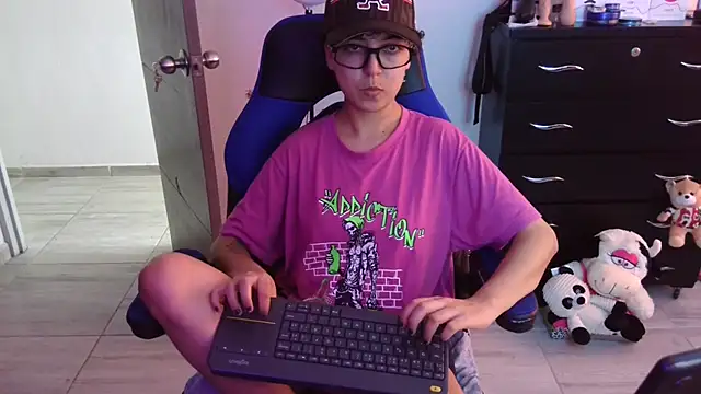 Snapshot of thomascooper7 chatting on December 2025 06:23:01 PM thomascooper7 online show from December 2025 06:23:01 PM