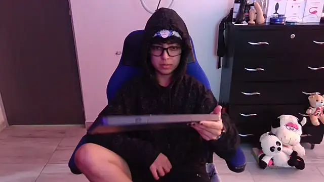 Snapshot of thomascooper7 chatting on January 2026 06:57:02 PM thomascooper7 online show from January 2026 06:57:02 PM