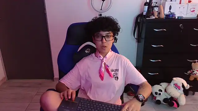 Snapshot of thomascooper7 chatting on February 2026 08:36:01 PM thomascooper7 online show from February 2026 08:36:01 PM