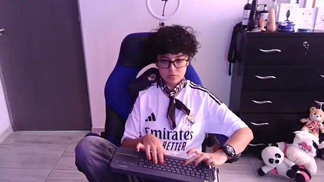 Snapshot of thomascooper7 chatting on February 2026 06:47:02 PM thomascooper7 online show from February 2026 06:47:02 PM