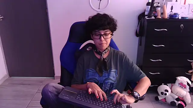 Snapshot of thomascooper7 chatting on February 2026 06:48:01 PM thomascooper7 online show from February 2026 06:48:01 PM