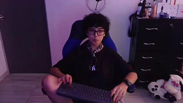 Snapshot of thomascooper7 chatting on February 2026 07:14:02 PM thomascooper7 online show from February 2026 07:14:02 PM