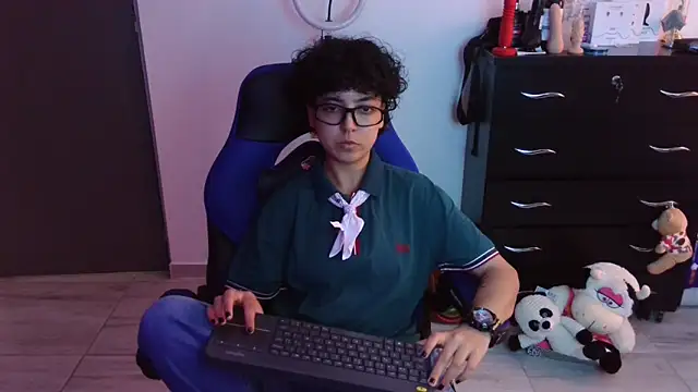 Snapshot of thomascooper7 chatting on February 2026 07:35:01 PM thomascooper7 online show from February 2026 07:35:01 PM