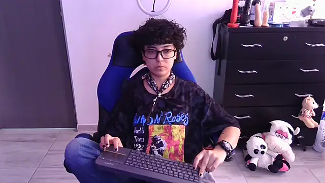 Snapshot of thomascooper7 chatting on February 2026 04:08:01 PM thomascooper7 online show from February 2026 04:08:01 PM