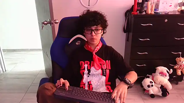 Snapshot of thomascooper7 chatting on March 2026 07:05:01 PM thomascooper7 online show from March 2026 07:05:01 PM