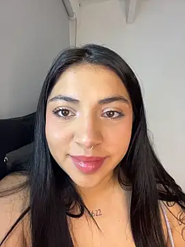 Snapshot of Christine_Laam chatting on June 2026 12:44:01 AM Christine Laam online show from June 2026 12:44:01 AM