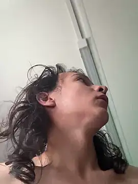 akimrix guli online show from January 2025 03:48:01 AM