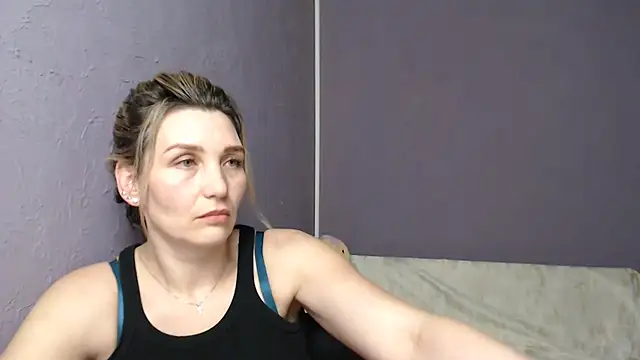  sexy lady online show from February 2025 06:29:02 PM