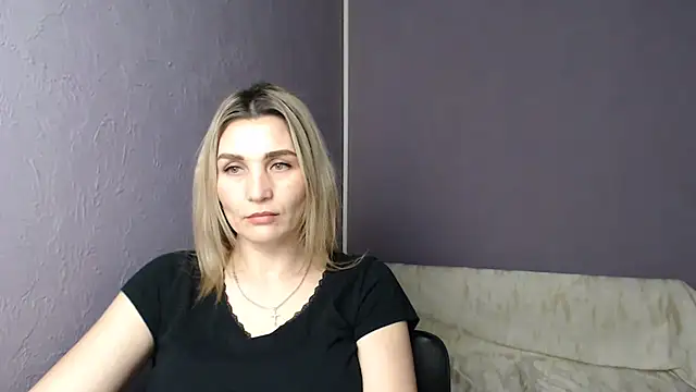  sexy lady online show from February 2025 07:30:02 PM