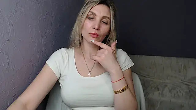  sexy lady online show from February 2025 08:19:02 PM