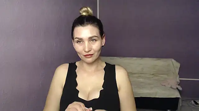  sexy lady online show from October 2025 01:34:01 PM