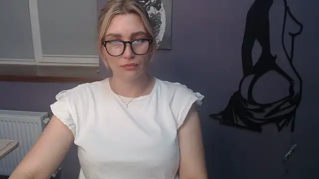 Snapshot of _sexy_lady chatting on May 2026 12:43:01 PM sexy lady online show from May 2026 12:43:01 PM