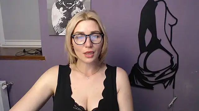  sexy lady online show from June 2026 01:06:02 PM