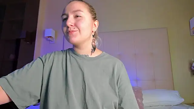 Debbie Taylor online show from October 2025 05:13:02 PM