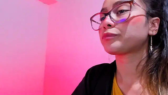 Snapshot of teffy_lee chatting on December 2024 02:29:02 AM teffy lee online show from December 2024 02:29:02 AM