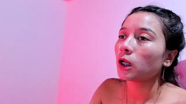 Snapshot of teffy_lee chatting on January 2025 11:34:02 PM teffy lee online show from January 2025 11:34:02 PM
