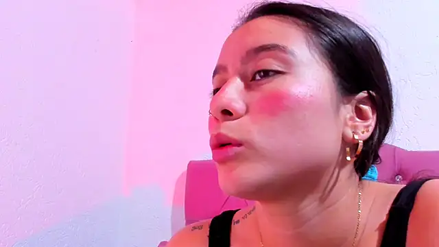 Snapshot of teffy_lee chatting on February 2025 11:25:02 PM teffy lee online show from February 2025 11:25:02 PM