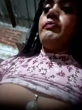 Snapshot of yovana13 chatting on October 2025 09:15:01 AM yovana13 online show from October 2025 09:15:01 AM