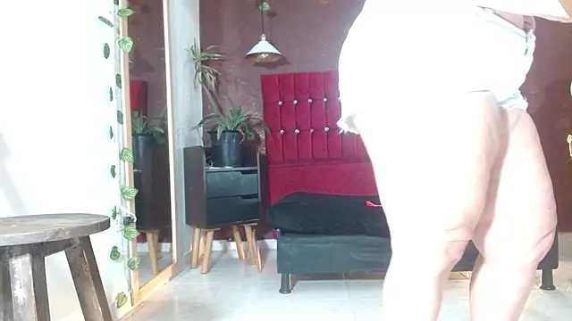 Snapshot of PervertedMature chatting on November 2025 02:32:01 AM PervertedMature online show from November 2025 02:32:01 AM