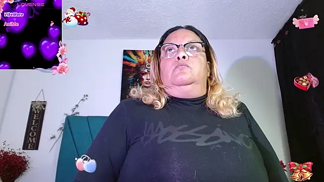 Dubraska1 online show from November 2025 07:54:01 PM