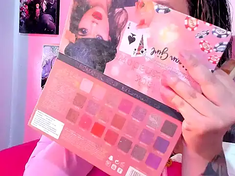 Mila nixon02 online show from October 2025 04:30:02 PM