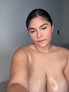 Snapshot of Sarasweet_sex chatting on April 2026 02:27:02 AM Sarasweet sex online show from April 2026 02:27:02 AM