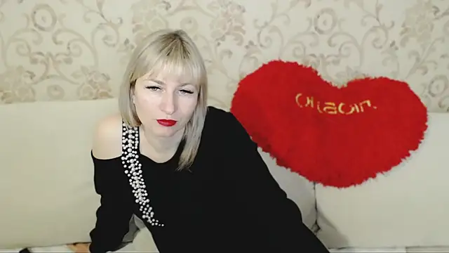 Snapshot of Incredible_Ariela chatting on January 2025 01:36:02 PM Incredible Ariela online show from January 2025 01:36:02 PM