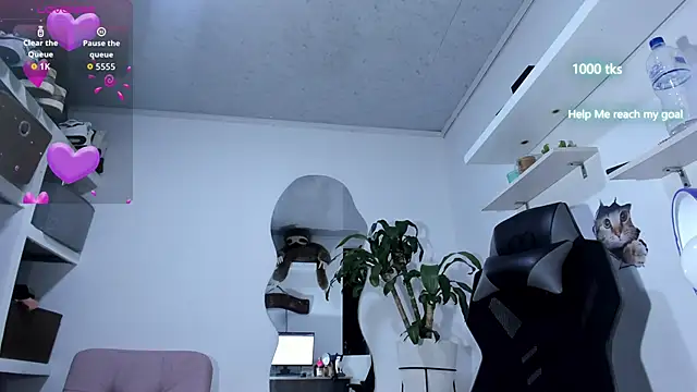 Snapshot of emily_palmeer chatting on October 2025 10:23:02 AM emily palmeer online show from October 2025 10:23:02 AM