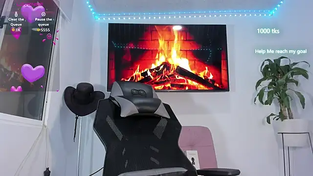 Snapshot of emily_palmeer chatting on October 2025 03:34:01 AM emily palmeer online show from October 2025 03:34:01 AM