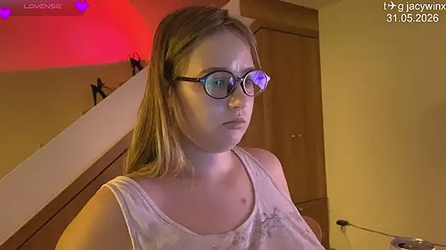 JacyWinslat online show from May 2026 12:56:01 PM