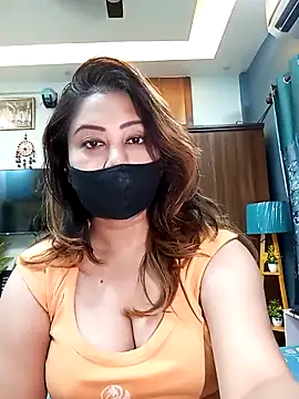 Cute-mona online show from April 2026 06:43:01 PM