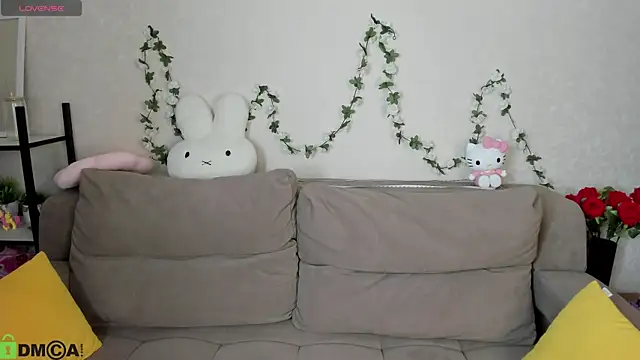 Snapshot of Little_Chips chatting on April 2026 05:15:01 PM Little Chips online show from April 2026 05:15:01 PM