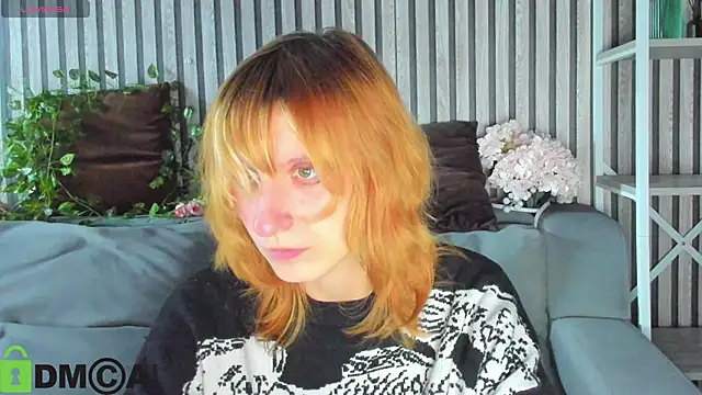 Snapshot of Little_Chips chatting on May 2026 05:18:02 PM Little Chips online show from May 2026 05:18:02 PM