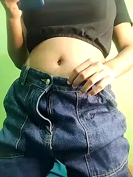 Queen-Amelia online show from December 2024 09:00:01 AM