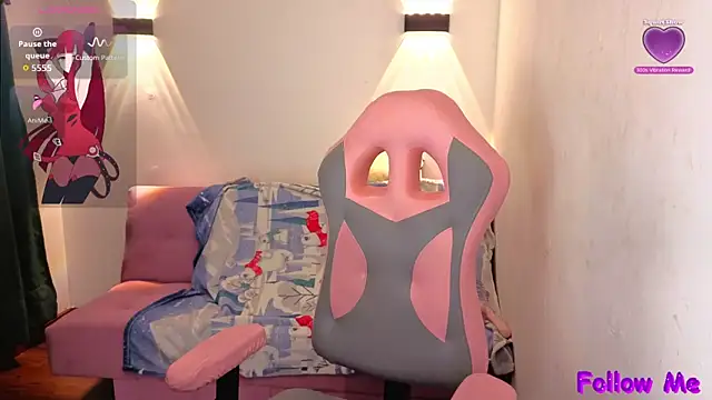 vittorialombardi   online show from December 2025 07:50:01 AM