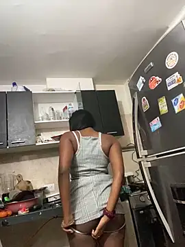 EscorpiLeoncita online show from January 2025 05:02:01 AM