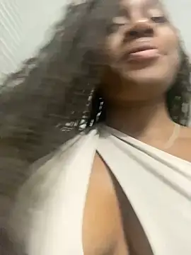 EscorpiLeoncita online show from October 2025 04:53:02 AM