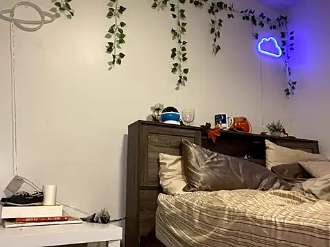 Kittyymaze1 online show from October 2025 01:01:02 PM