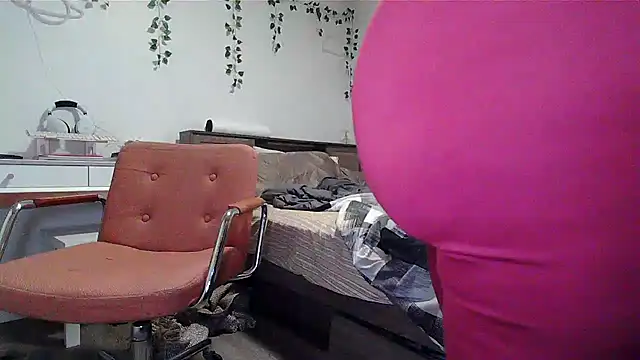 Kittyymaze1 online show from November 2025 01:25:02 PM