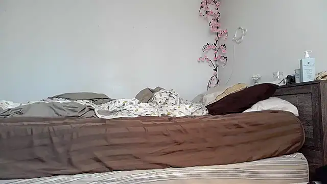 Kittyymaze1 online show from April 2026 12:28:02 PM