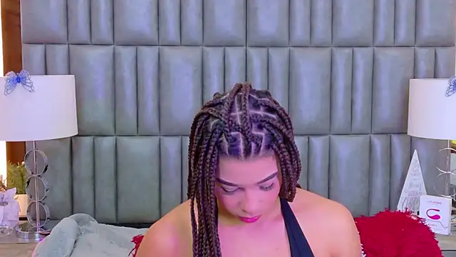 TiaraRosse online show from February 2026 01:27:01 PM