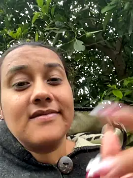 Cafeziitha02 online show from November 2025 09:41:02 PM