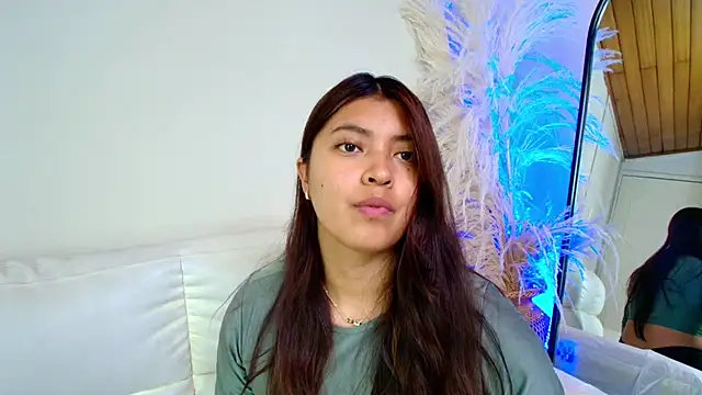 Rebeca Williams  online show from February 2025 08:47:02 PM