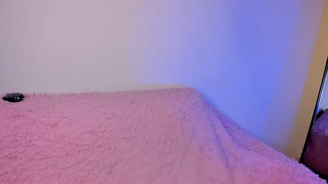 Rebeca Williams  online show from April 2026 12:42:01 PM