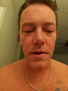 Snapshot of Bigtater1999 chatting on December 2024 09:15:01 PM Bigtater1999 online show from December 2024 09:15:01 PM