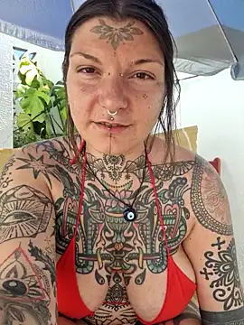 Snapshot of lizzardqueeen chatting on September 2025 01:58:01 PM lizzardqueeen online show from September 2025 01:58:01 PM